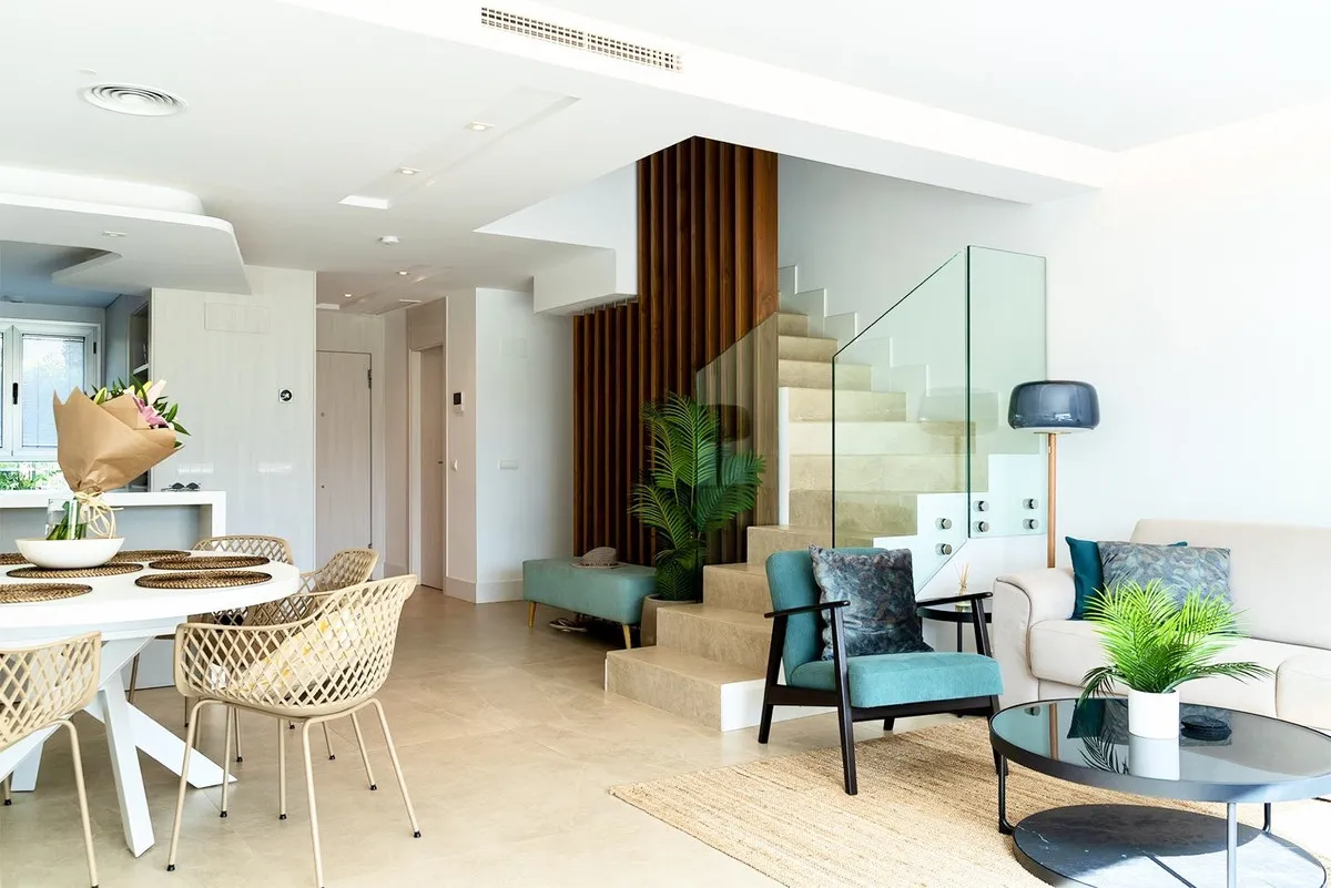 006d4c9c-72a0-4b05-b12a-c397320b0017