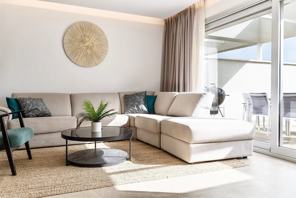 8d4684b2-153b-46d5-a624-a65a39bf48c8