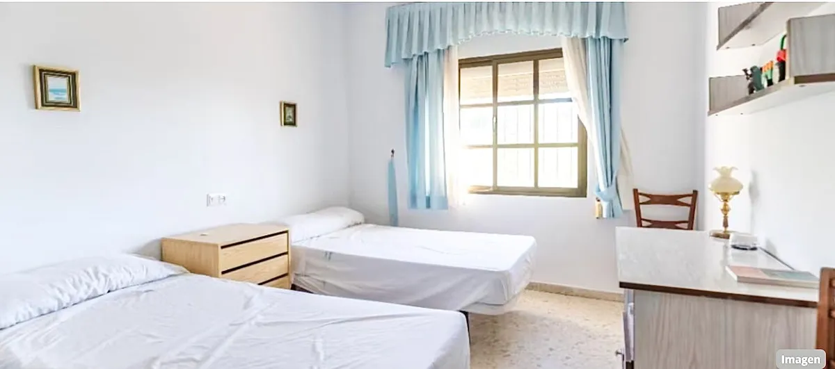 027f9f73-2d53-48aa-ad24-0e460aa6cb87