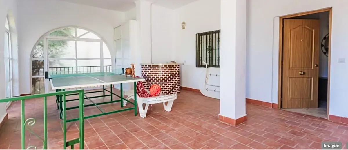 4a595874-e482-4810-bb66-1d2706fe88a3