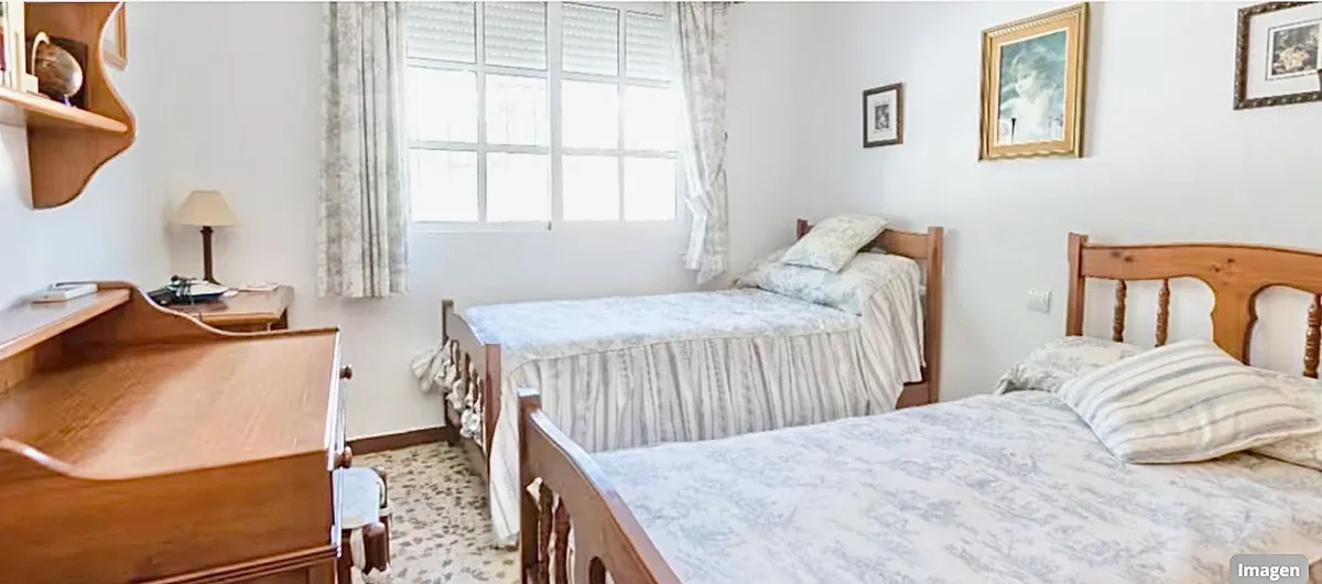 7fd70fd0-d9e2-4572-b851-8a2ed67c8bf9