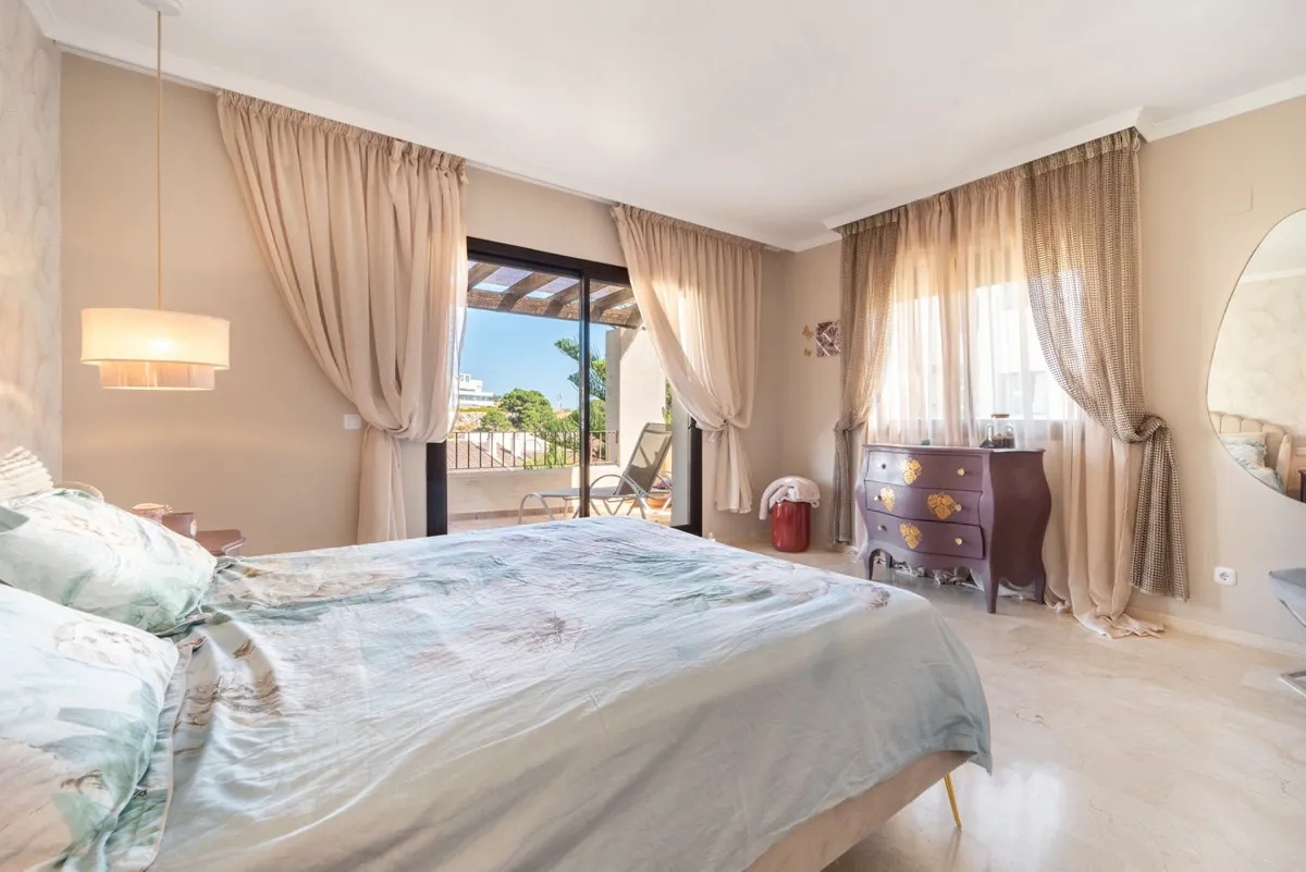 87a105fb-eb9c-475b-8c2d-7d1990385fae