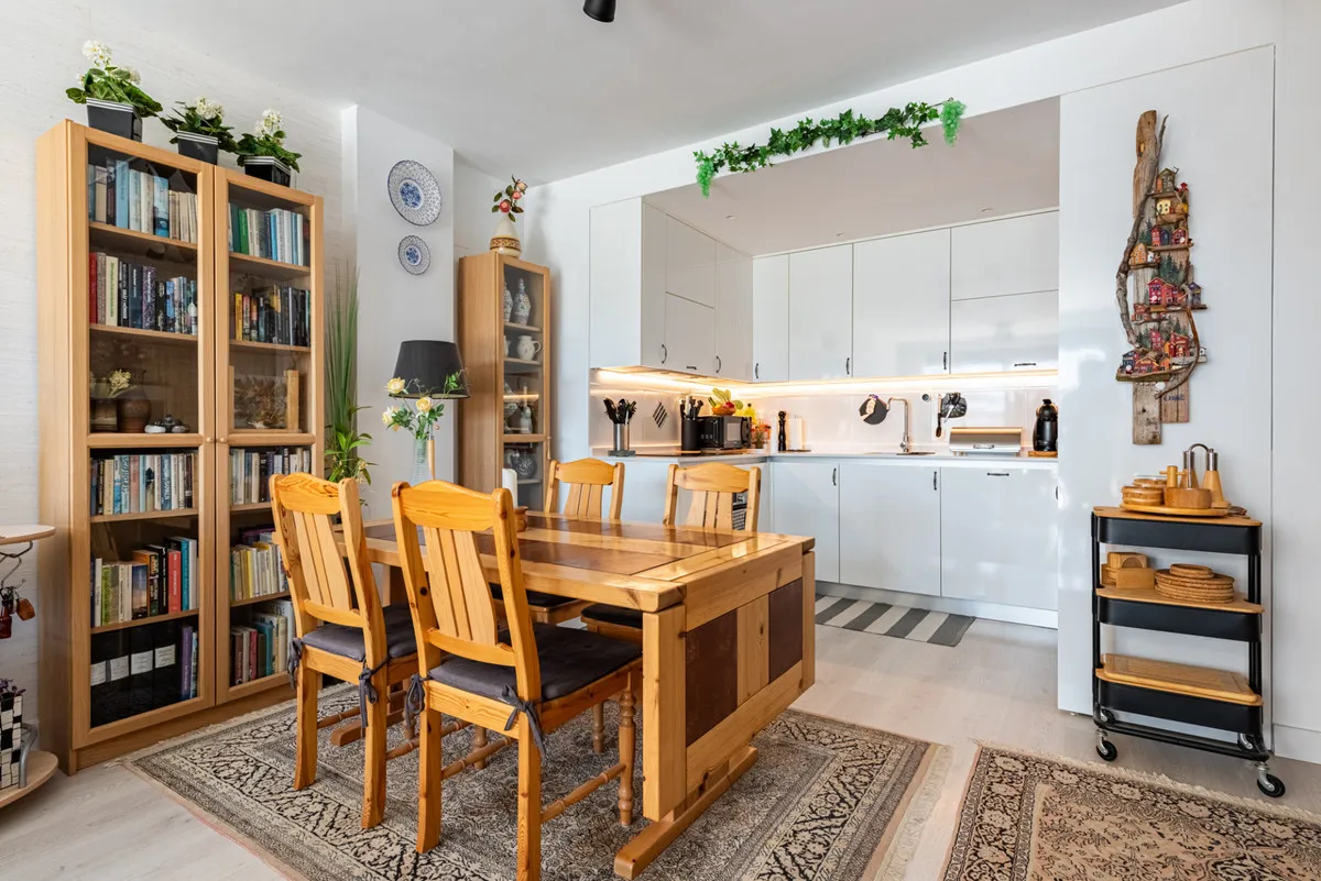 070e5241-7746-4657-9d9c-c1fd4f1730a8