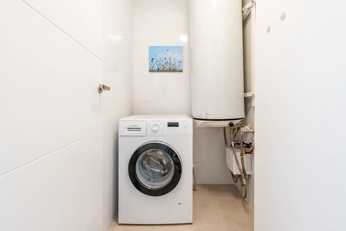 93efdc6c-79b8-4a26-a835-0c619ddcd96b