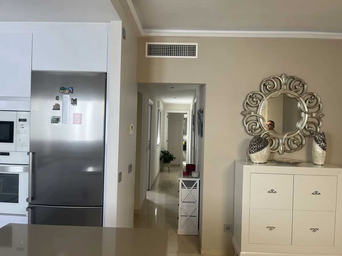 aec04e1f-0555-41e4-bf47-91c94f667ef9