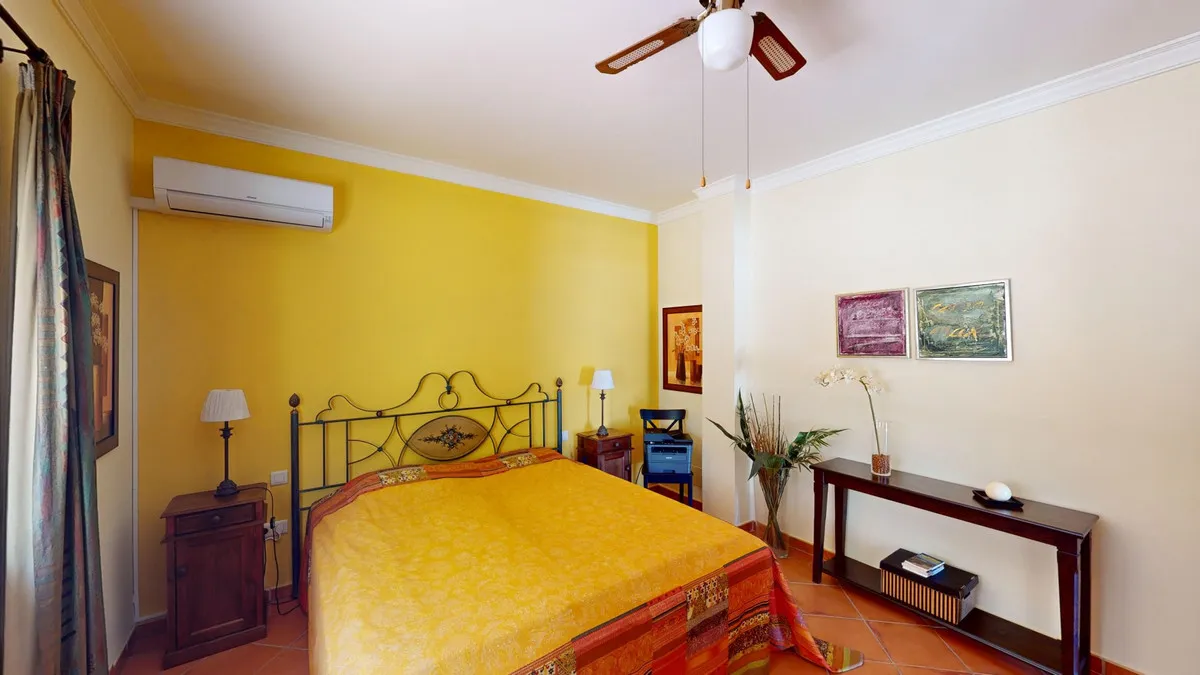 38d962b1-a96e-4982-92b7-93f26f4d0597