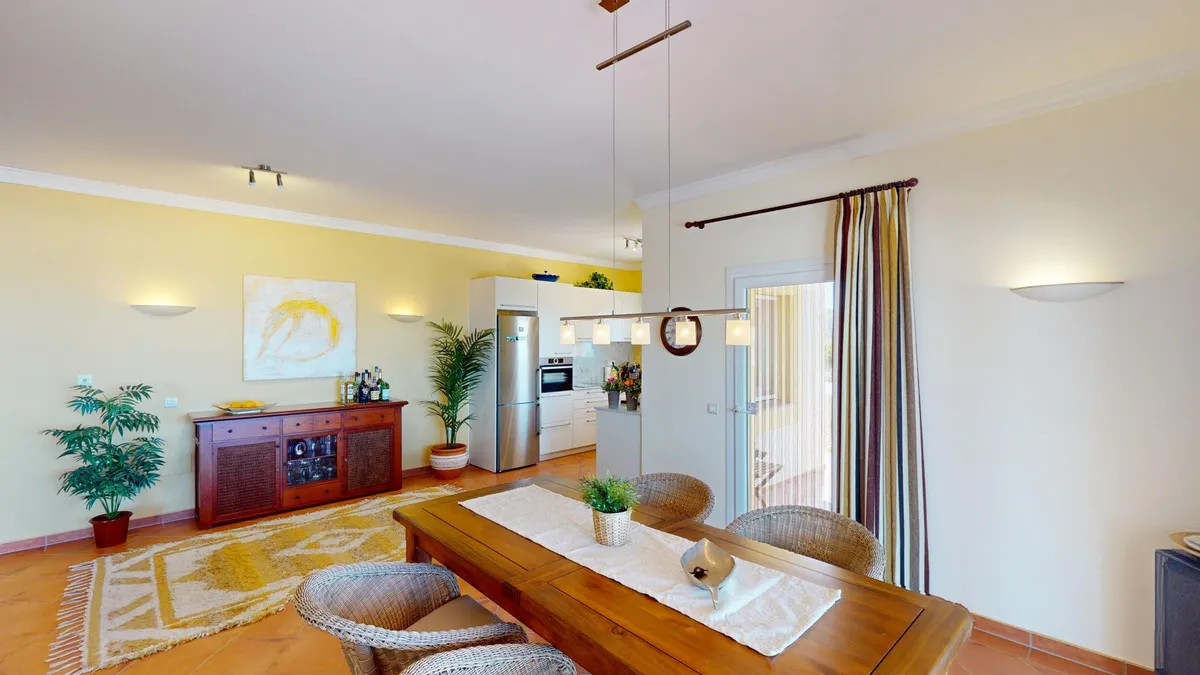 75e49a55-cf15-48f4-8edb-4da9fe83f179