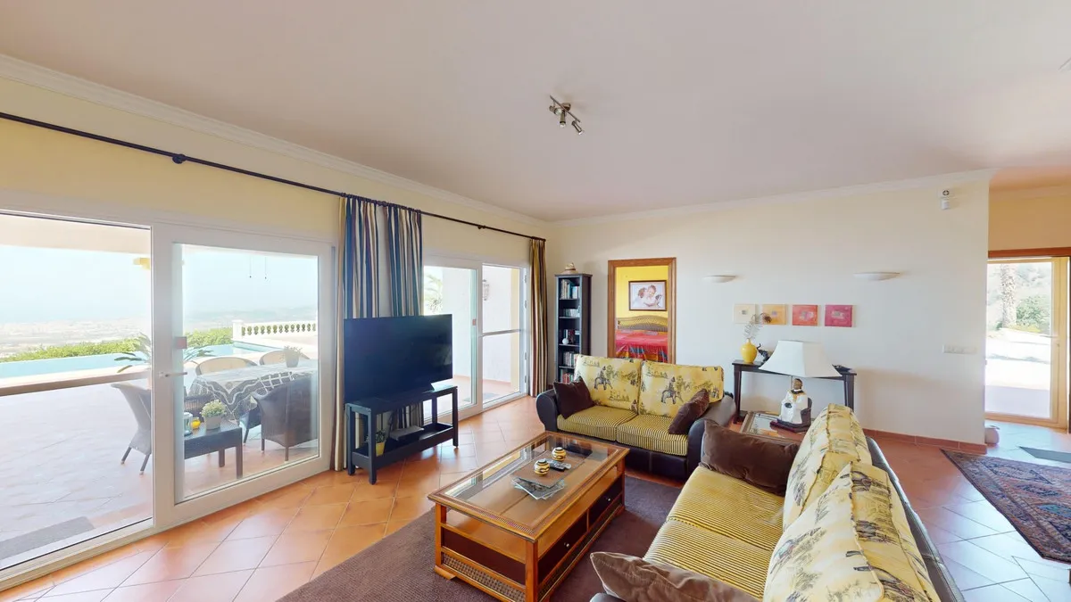 b3341c06-4c68-41a2-a9ca-070e23608521