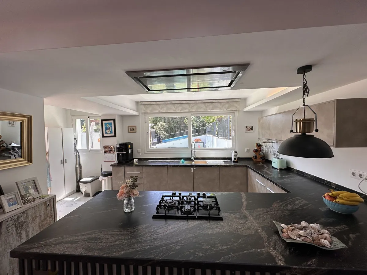 07a03fc7-106b-42bb-af61-623f6e26954a