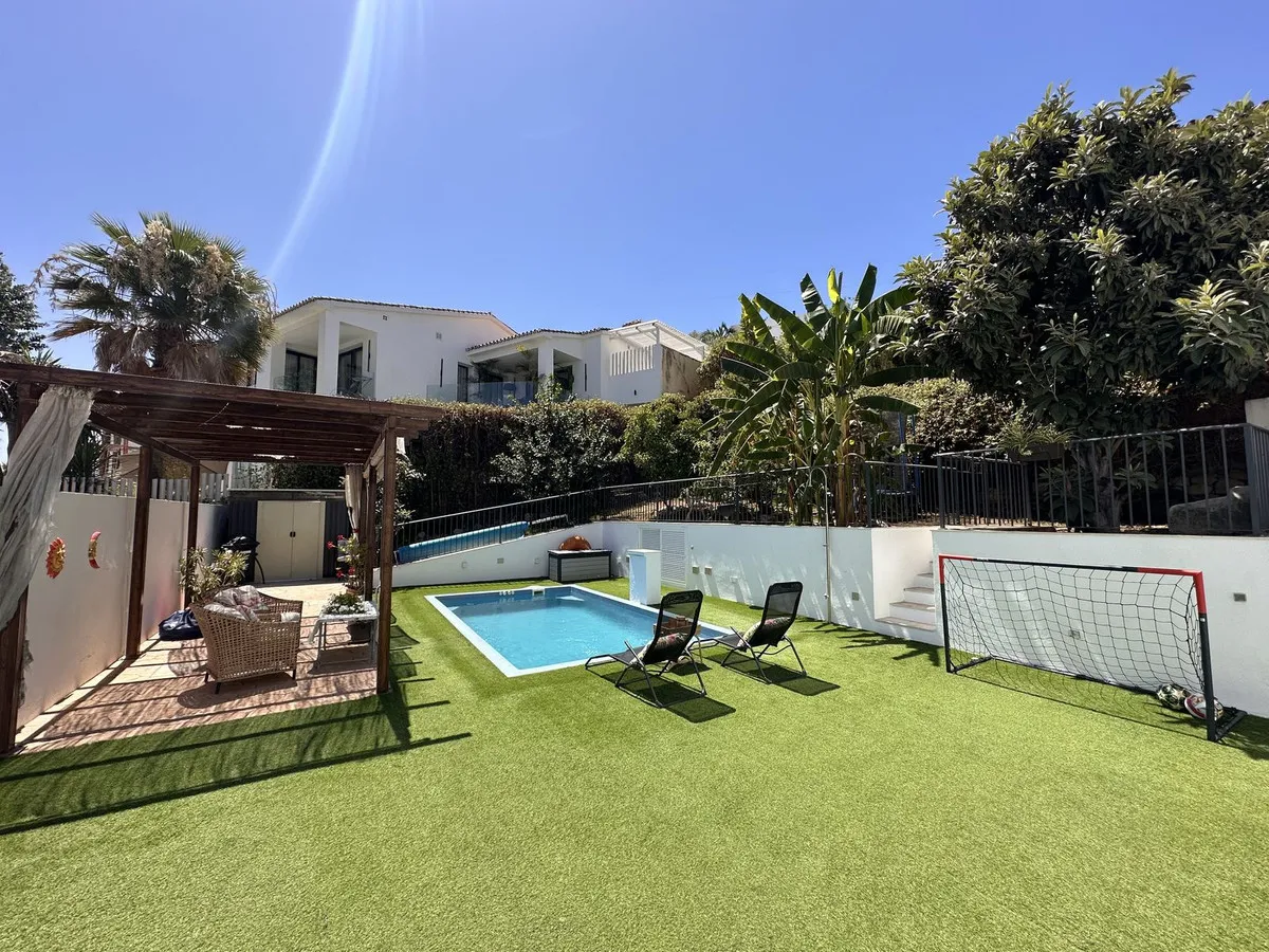 d18425e3-551e-4f7d-a1ad-63171047635f