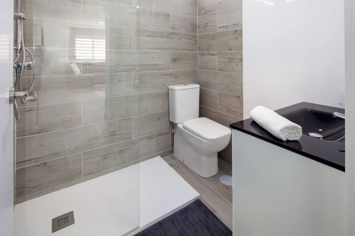 0462eac5-e9da-4e55-a53d-4f83f5f89338