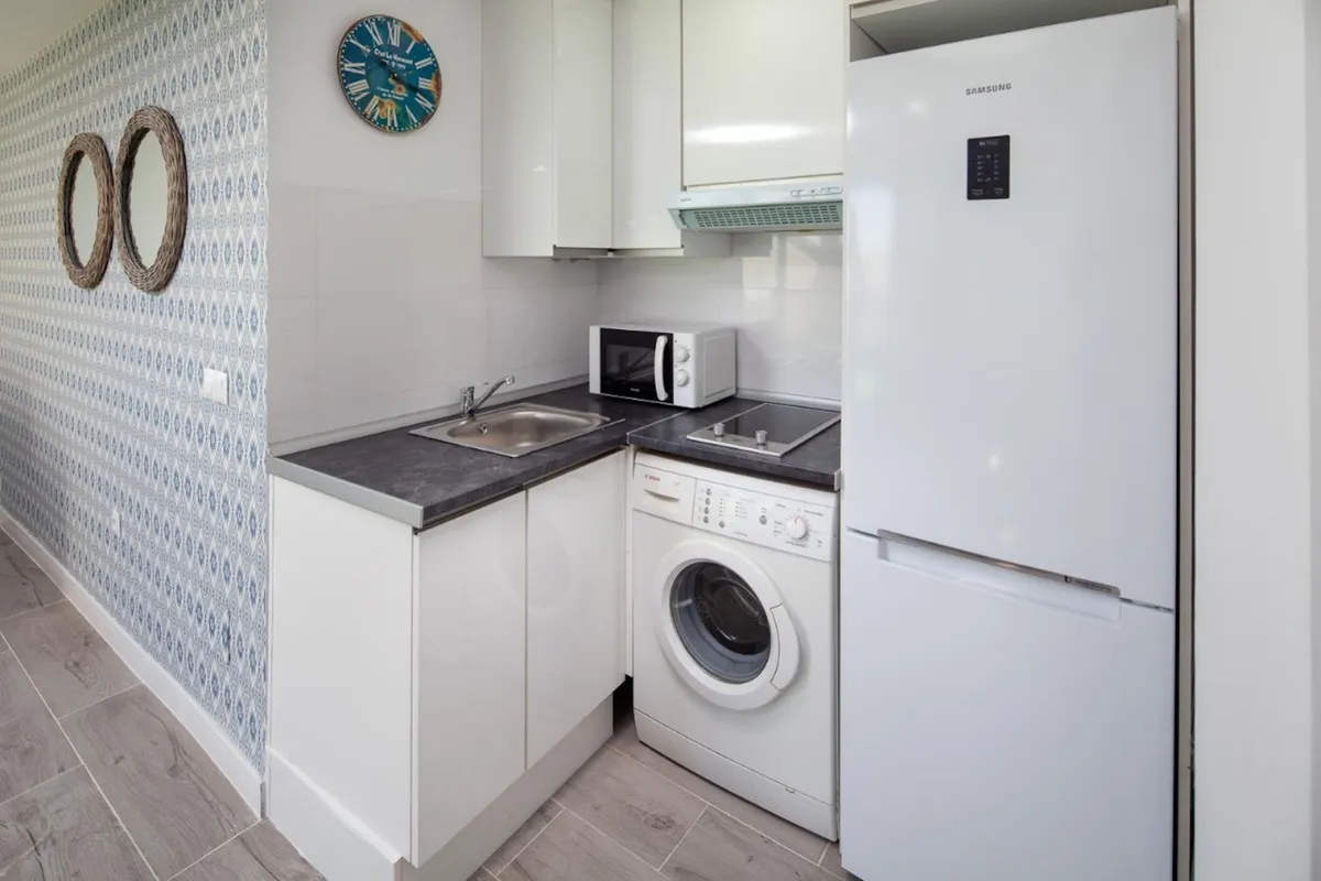 7b131b85-c623-434c-bae0-9b08c46620cd