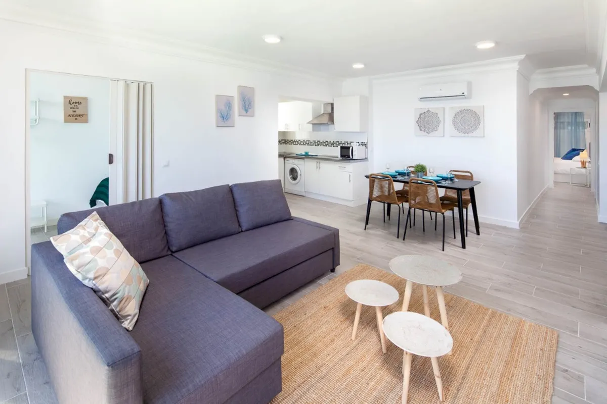 cafac7d1-c96c-435a-9283-4ddd68bca729