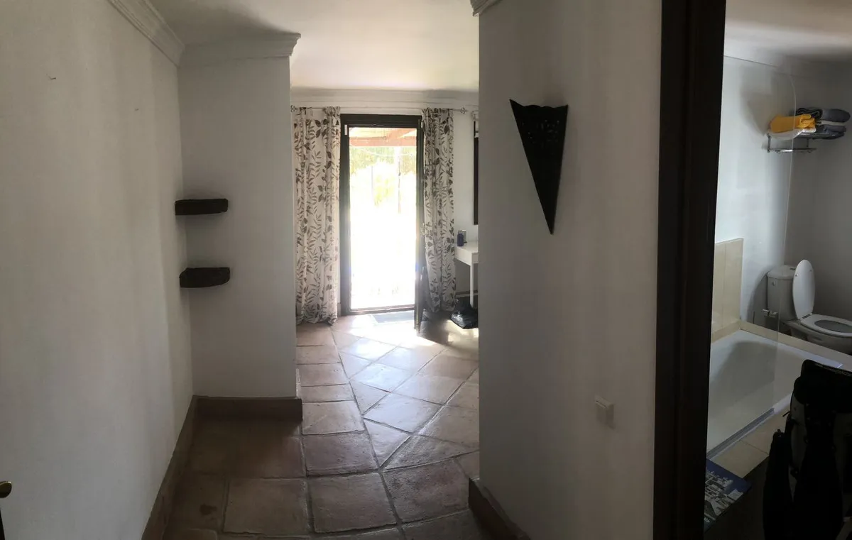 097f3867-230e-433a-9076-acedec45c3fa