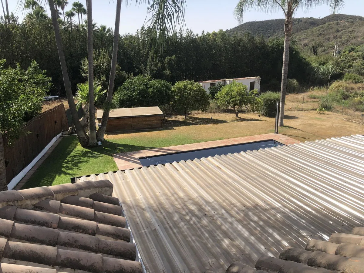 1cf79ea4-f93f-4c65-9041-b1114e57bff1