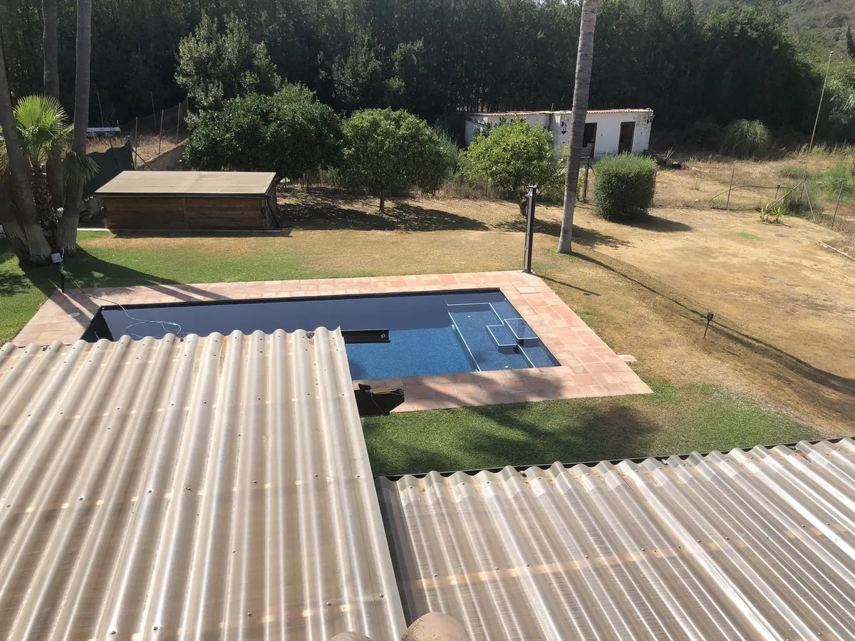 2d8fccba-f911-48c0-a79d-2be8ecad7c32