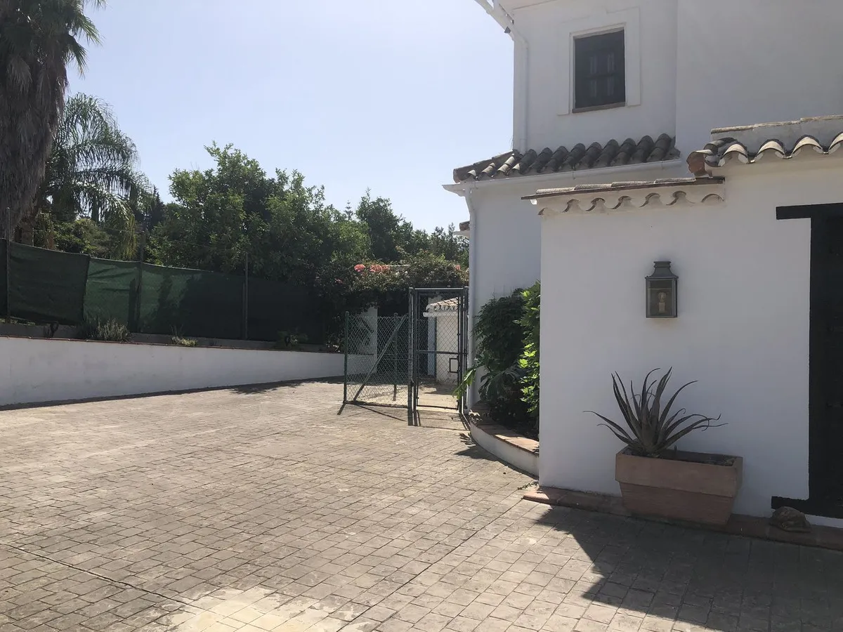 53c328f4-32ce-4c92-81f3-ddbd974908d6