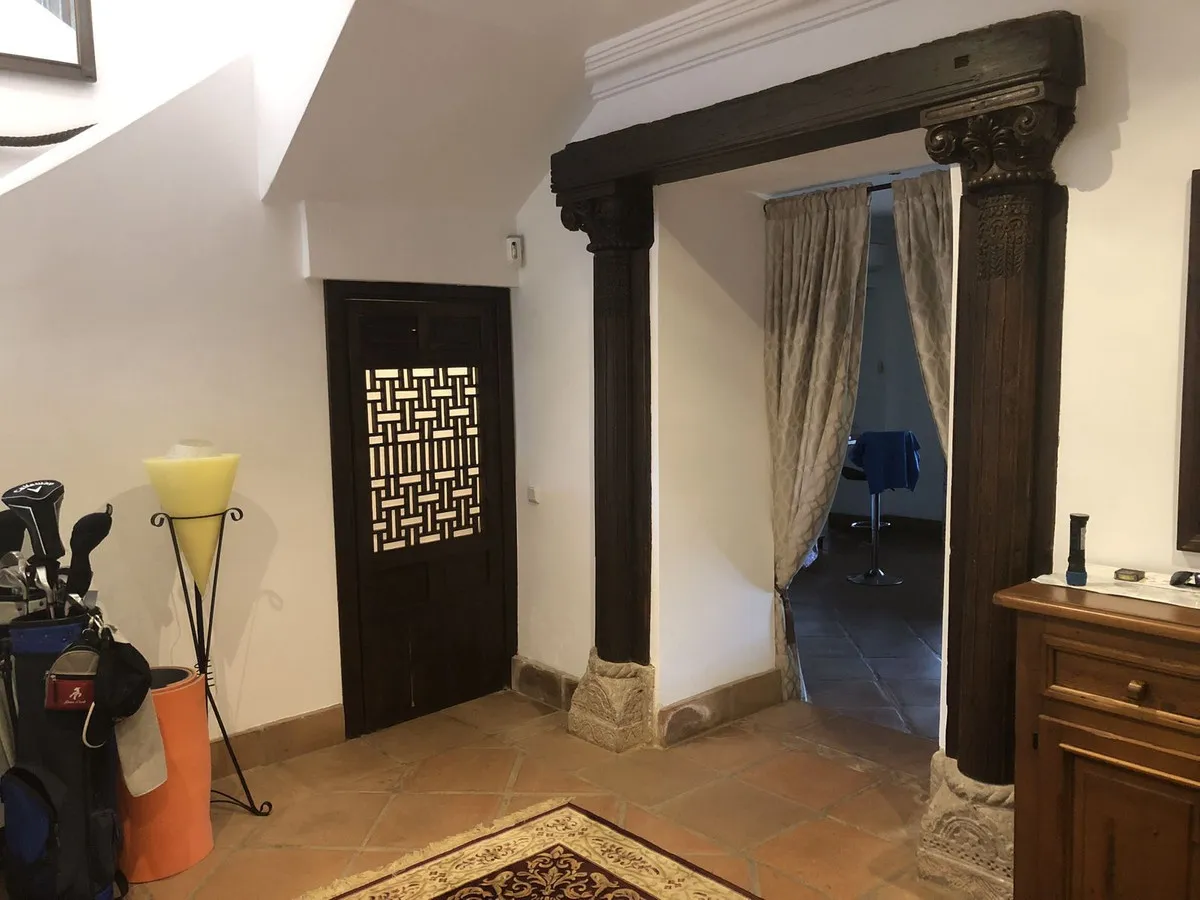 7b8373ec-69f5-45ee-a2a0-a0462ee69d12