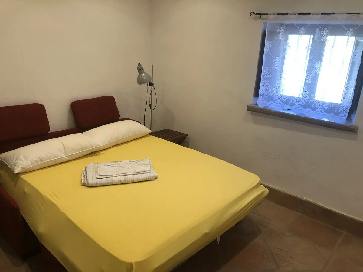 c16279f1-c1b6-4c01-8afe-34981f5f4fbd