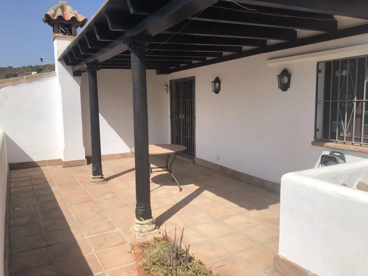 c219edd2-58cf-4ab2-ada4-d14999cadff9