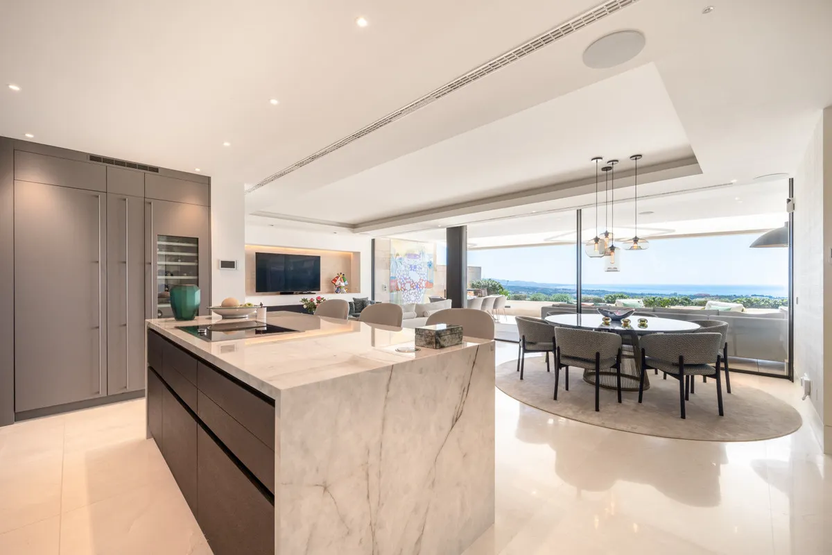 caed966f-e834-4e89-9280-4a3018524991