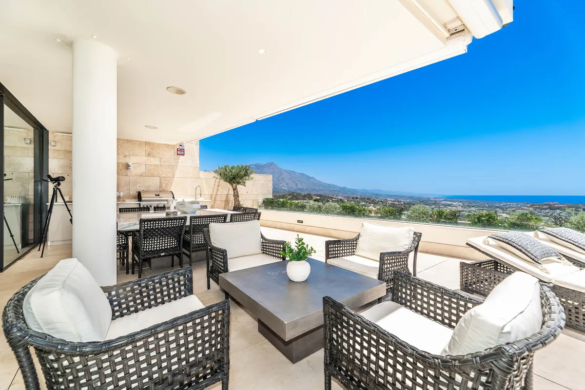 2b14fc3a-bcc4-4975-b7f1-3d4a79e1465d