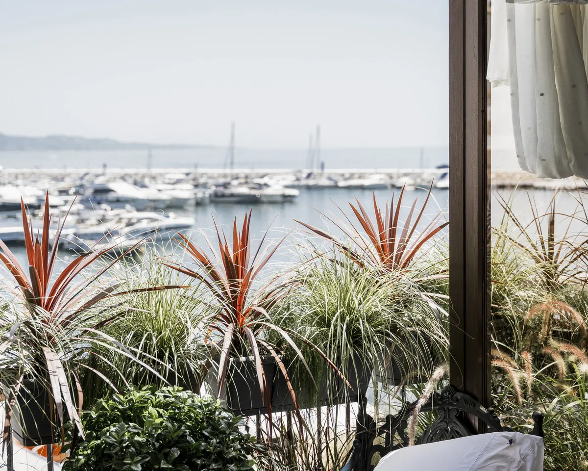 9f28ab94-7c67-4b2f-b48b-9749bfc0c1cb