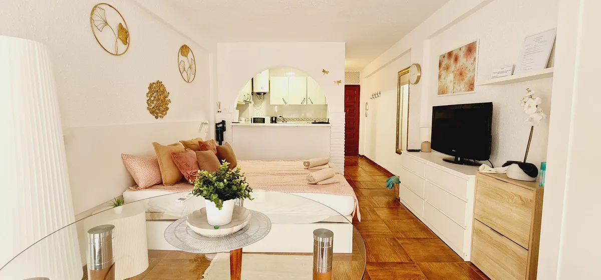 1bcf8df1-e9dc-4928-ac9d-c79be7da1fa3