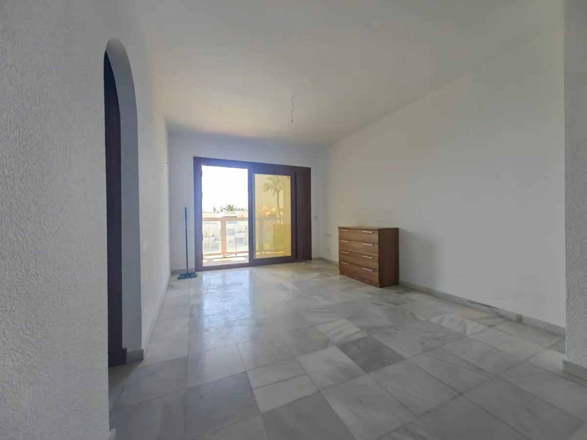 17166b02-189b-442e-b1f0-347baf32b01d