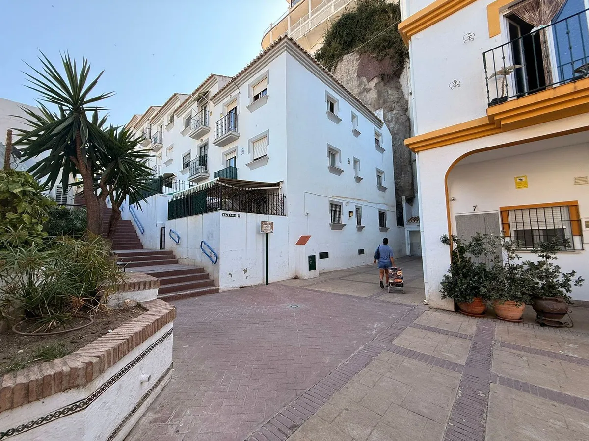 f8a2243a-44bb-4fbe-98e3-b951bdd04d9a