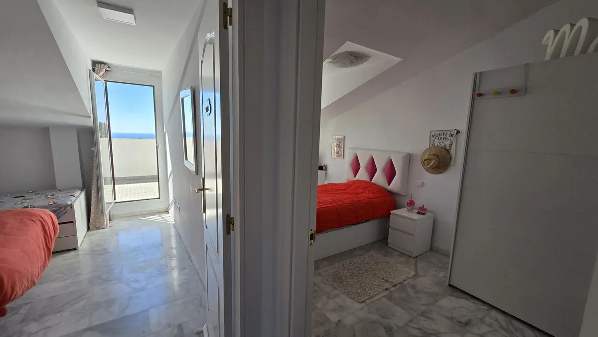 73fa1478-24d1-45d6-a0f5-299f6f3c389c