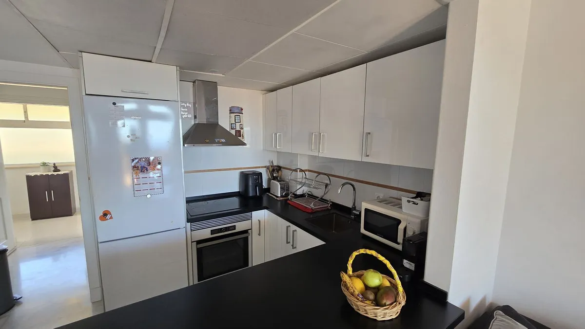 a957ff78-a376-4899-90b7-c93e1be39932