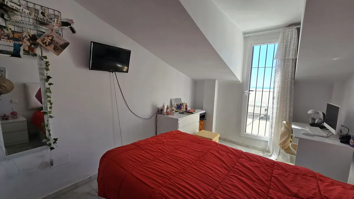 cabc78c6-c502-4c6d-a34a-ec7e42fb4b65