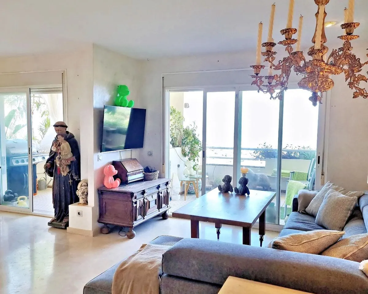 168b7945-60c0-425f-a85d-0666906da051