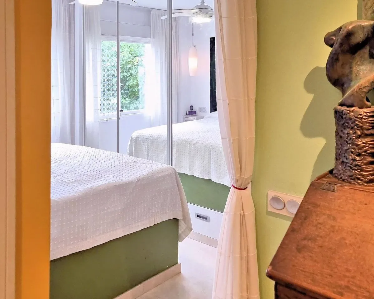 1b9c6158-8551-4b1d-b881-da3f12276b91