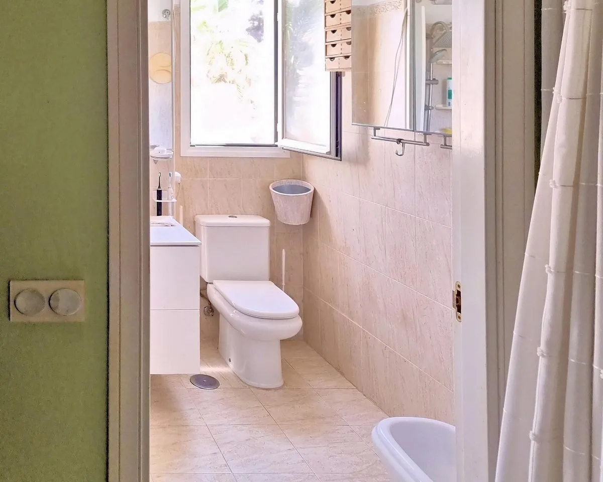 30dbb8b4-f5b6-4887-9d3a-b118717a526f