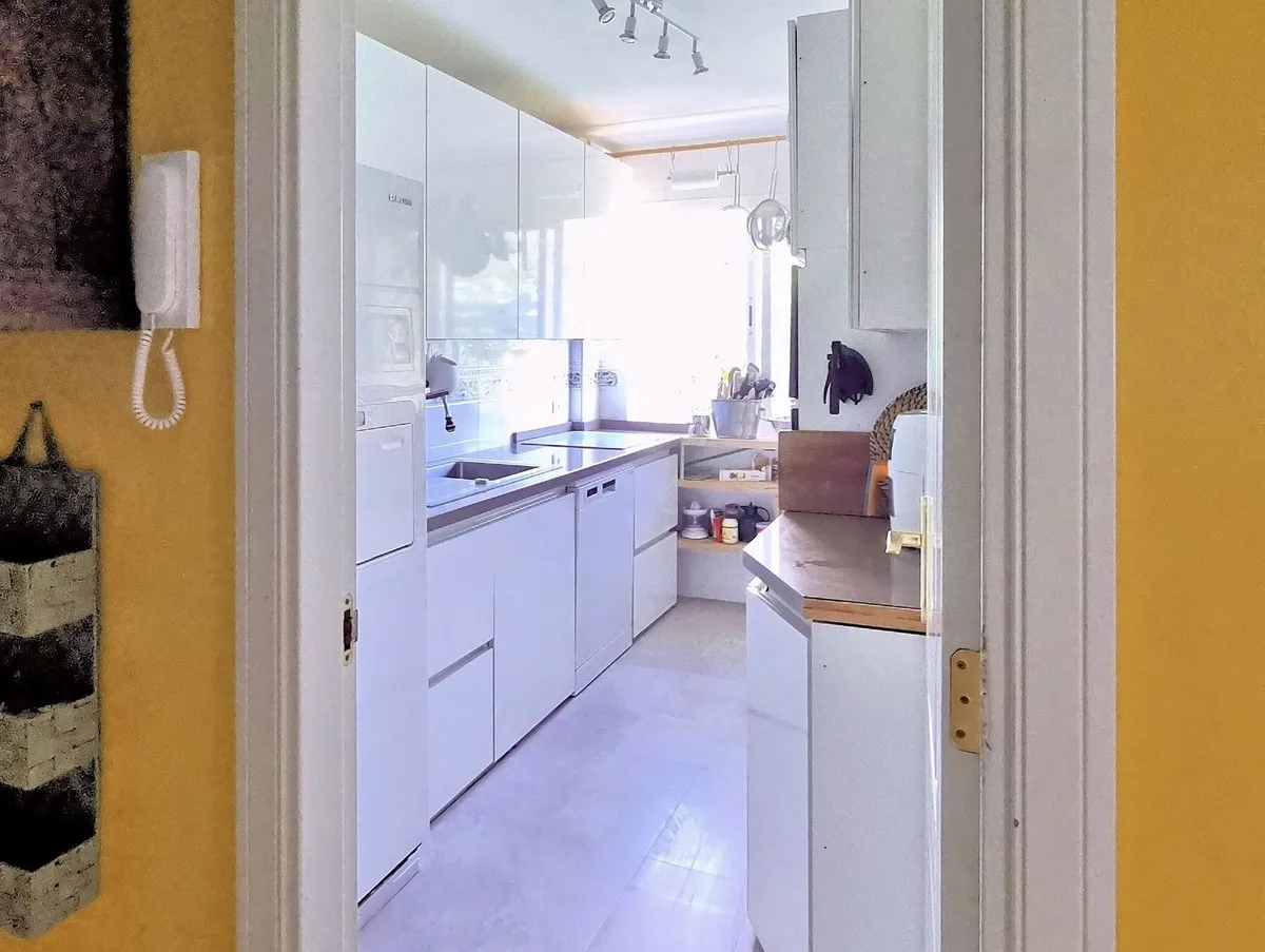 6e381cc3-4097-4264-bda5-2360d37dcc73