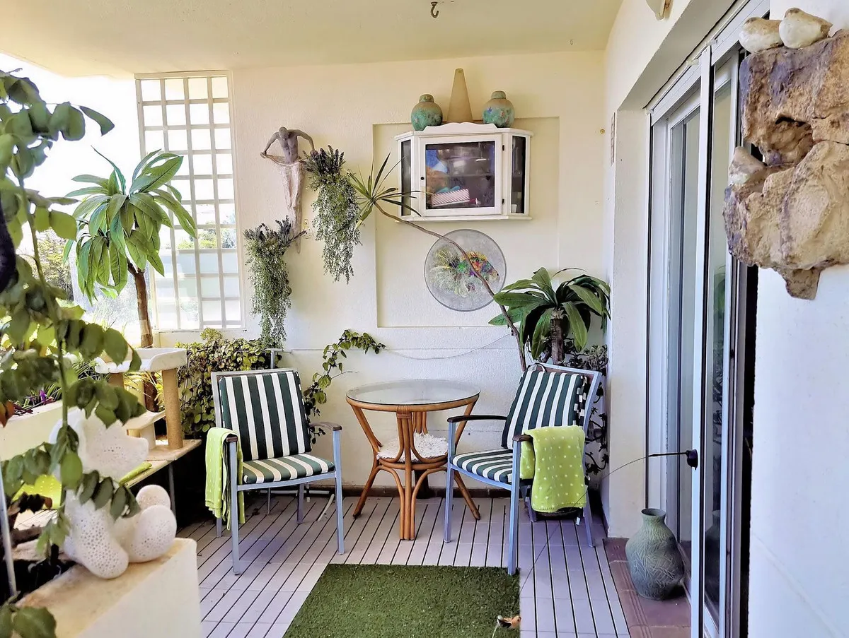 b2db126a-71f8-4d31-b0c4-e7984ec08f48