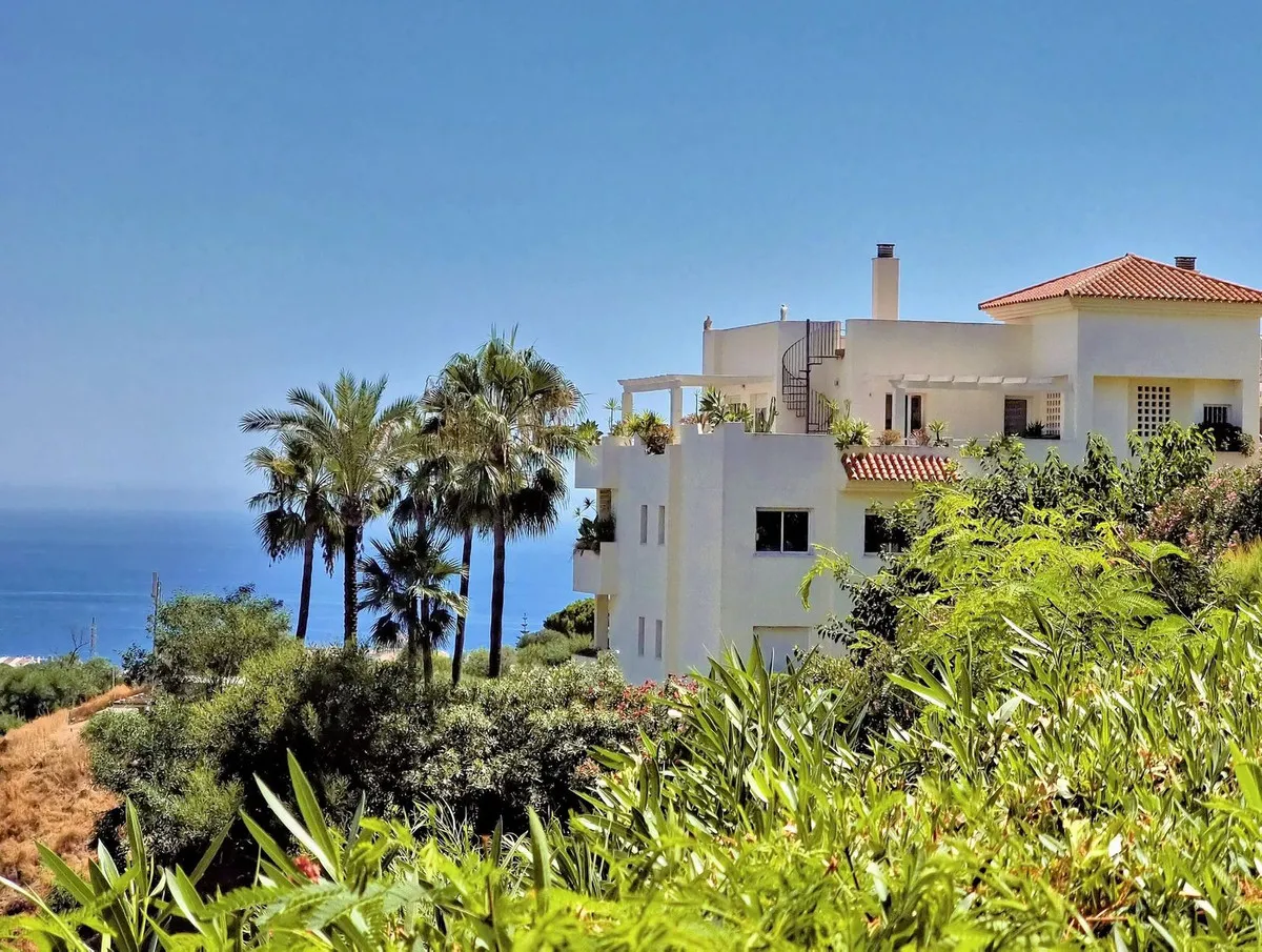 fce19205-88f3-4364-8c21-cdfa760529a4