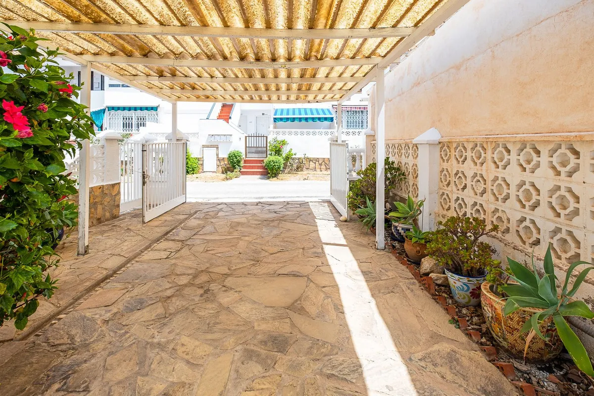 6ecda148-c94d-4e61-8ac7-bbcfb222d4f5