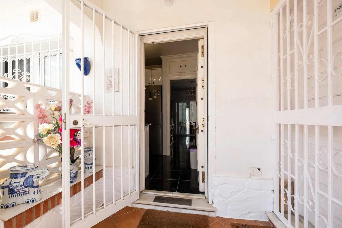 f63019ce-b717-4e91-8fe2-c2311f2e743c