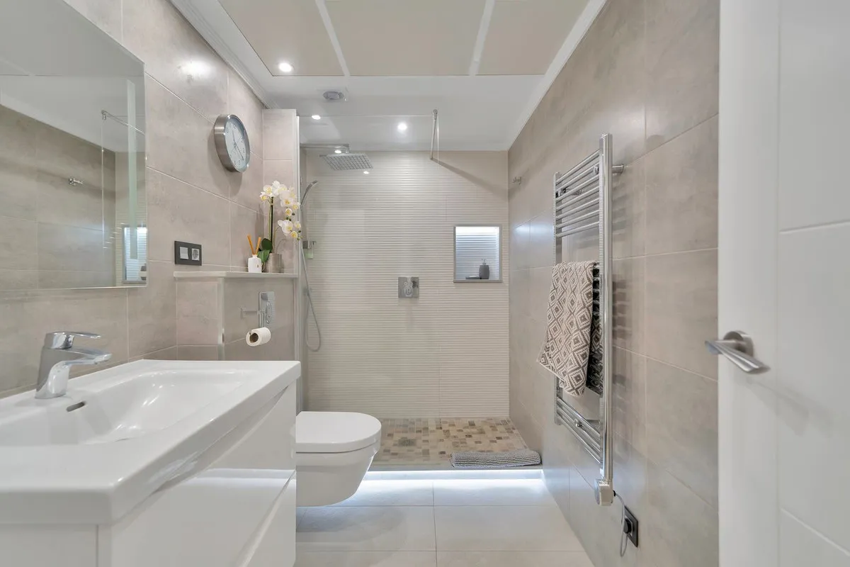 ab067177-8c52-4593-b6a0-4b11c7581366