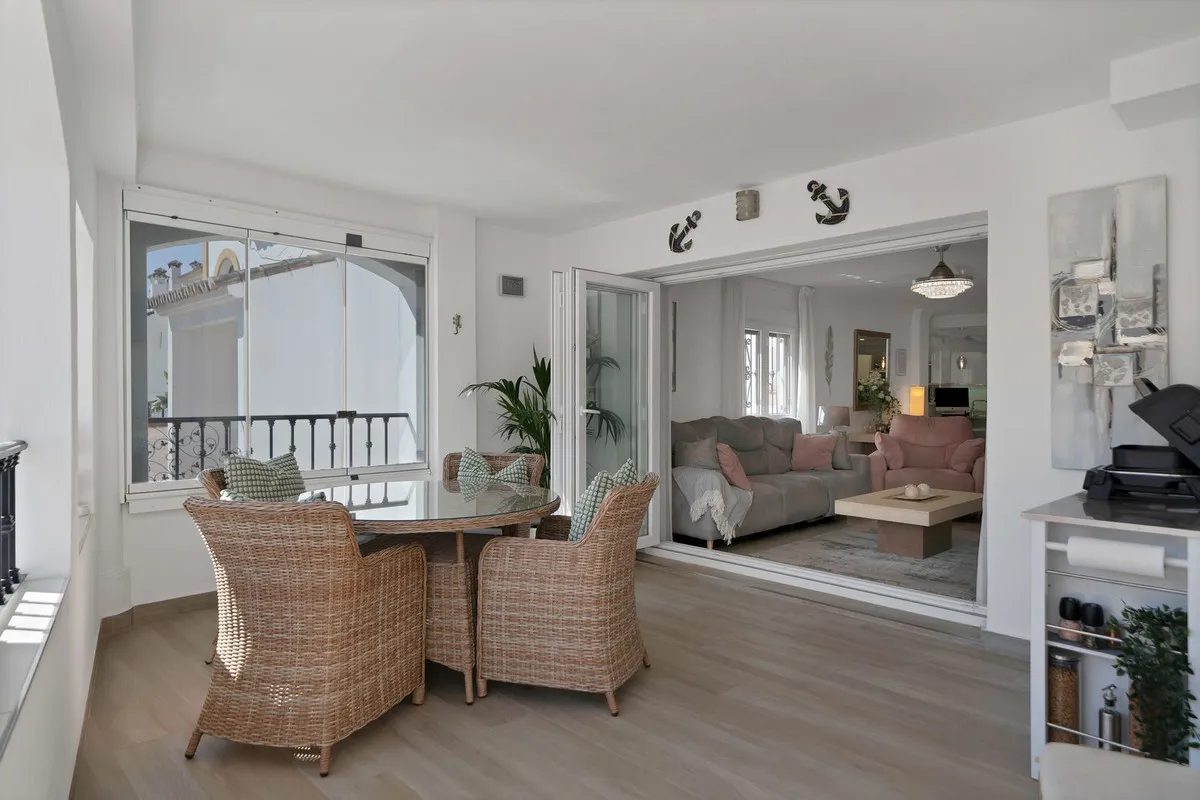 b5f72501-ed92-46d4-936f-5ac2670a2da8