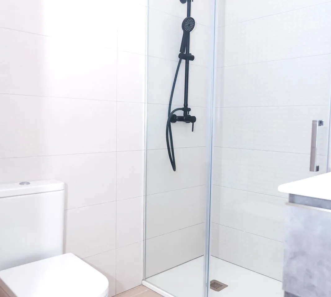 dca7df80-44fd-4b45-8c28-26530bb4f02e