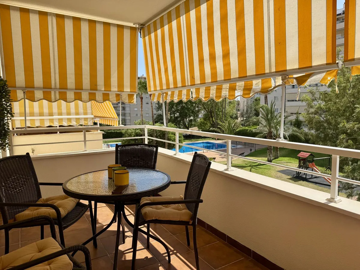 e8f4c54e-87de-4874-b929-05d29338a4f7