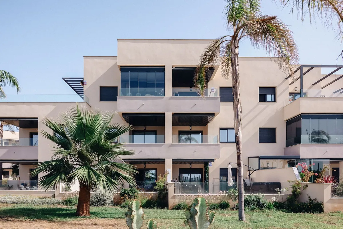 03eaa53d-e03b-4d91-9974-00bd86f8d883