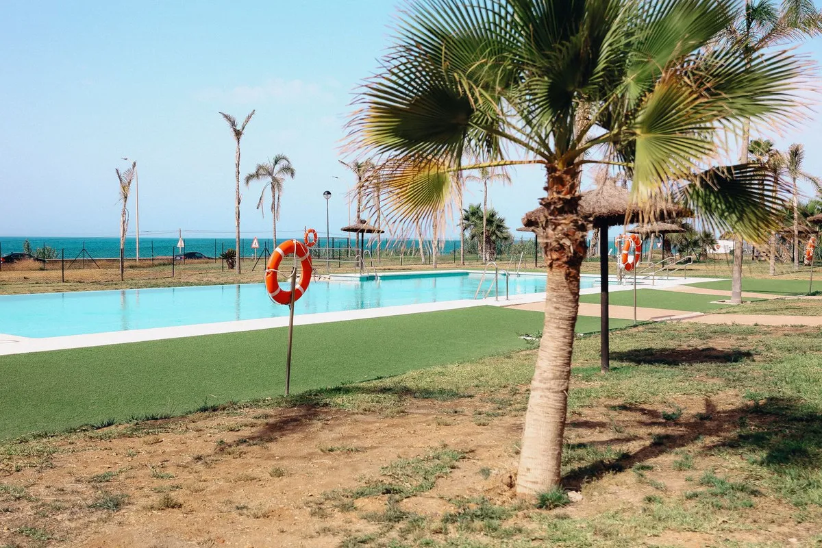 e80e2147-50f9-4ccb-a081-38e165567bdb