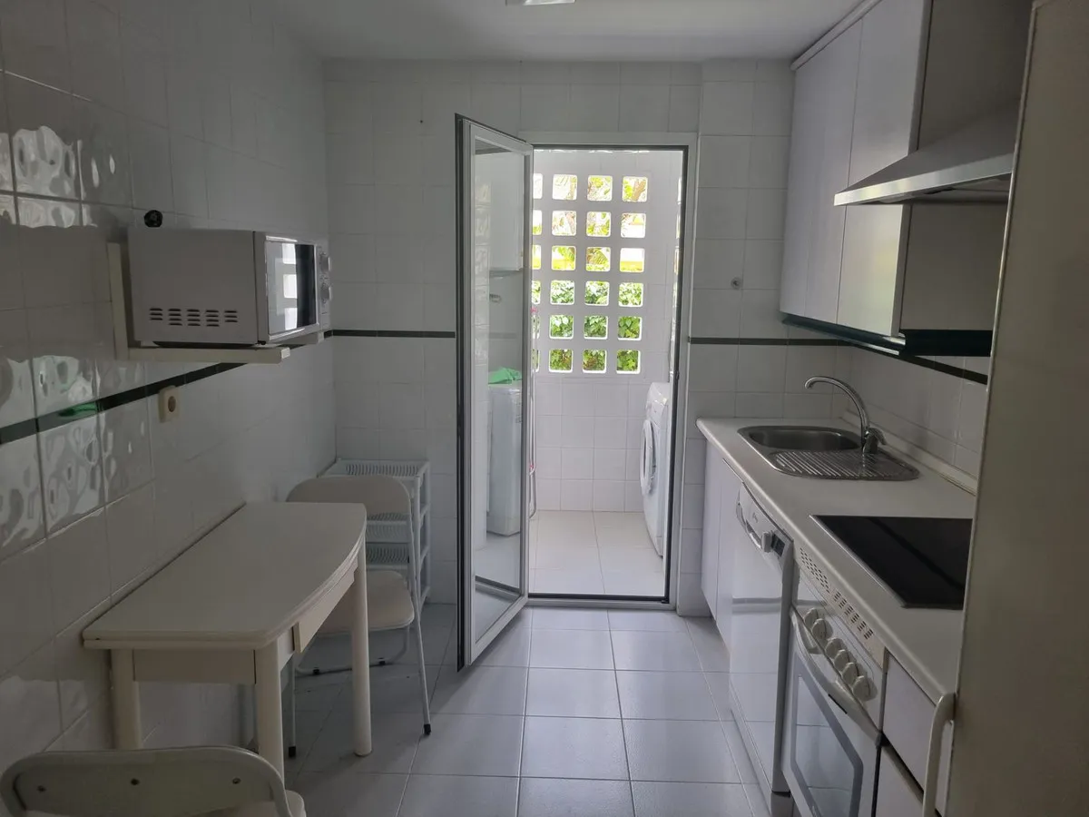 960c7833-1ae3-4e53-a571-9438a4cc659a