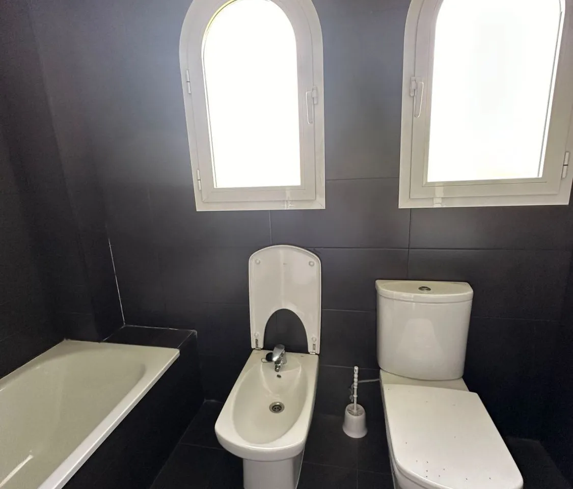 d629967b-7071-483c-8299-c58ae4cae7eb