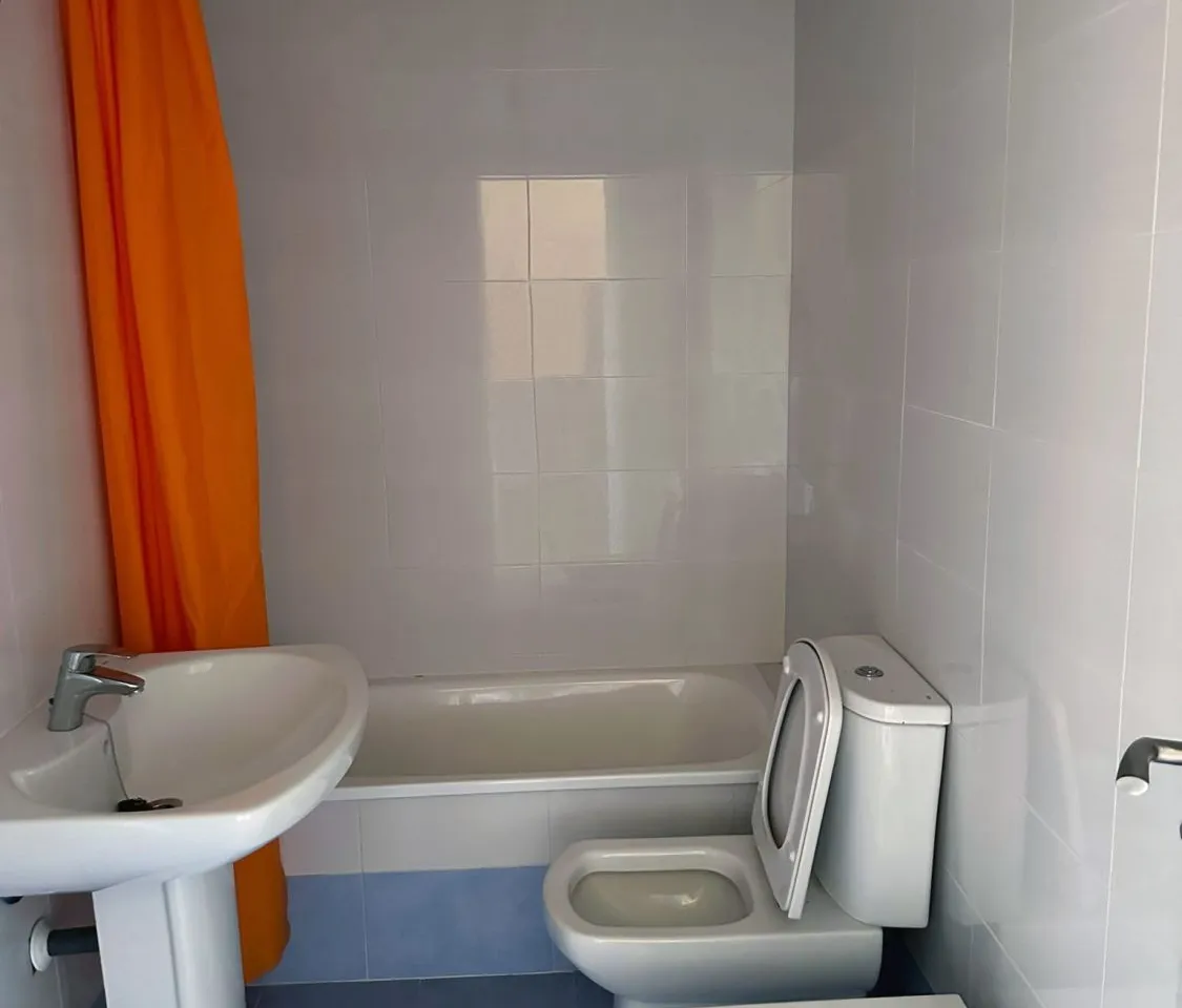 938f3979-982d-4e5f-bf98-1f9a6e0d2304